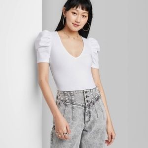 Women’s puff short sleeve bodysuit (NWOT)